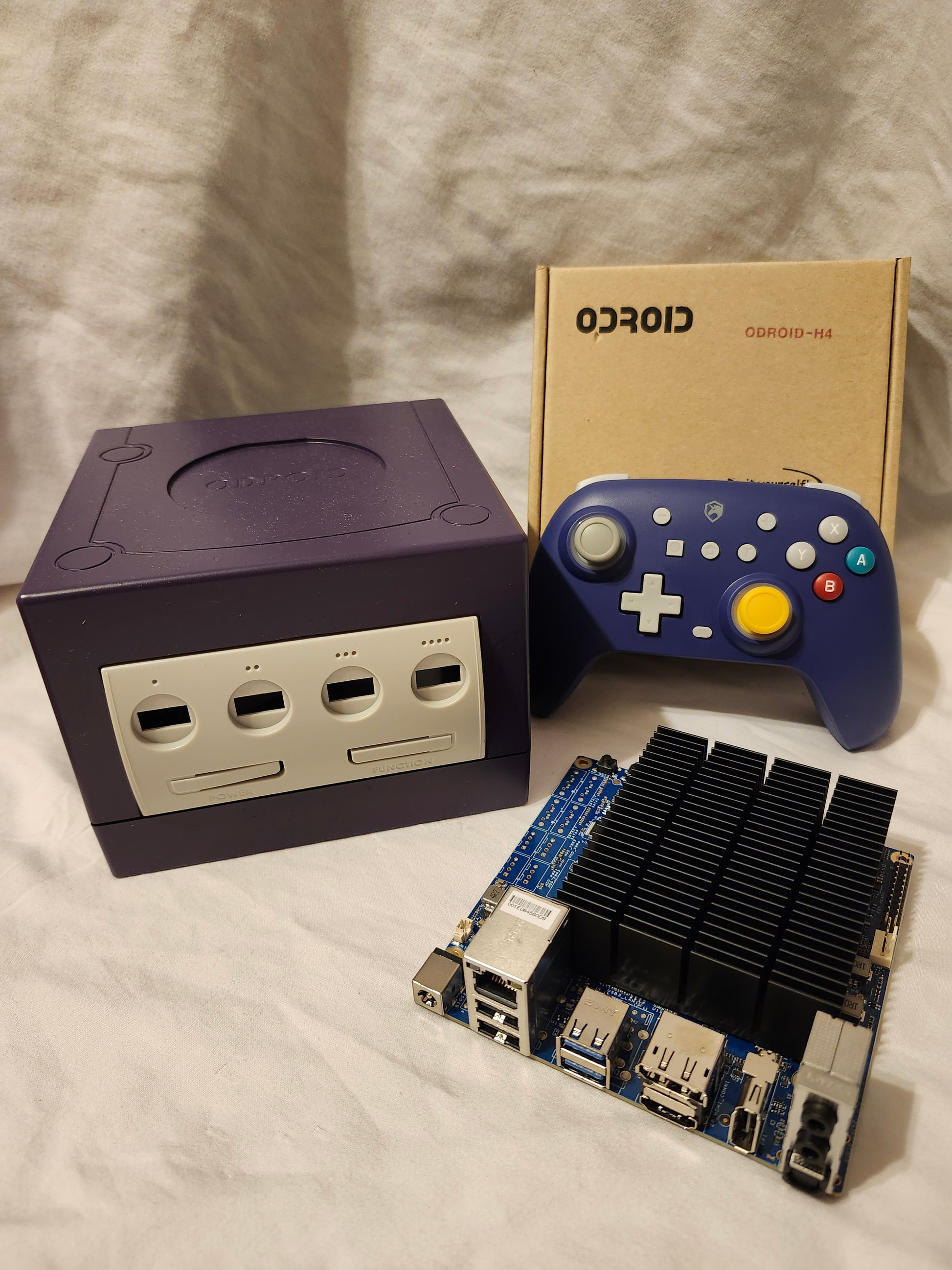 Ultimate "Cube" mini consoles