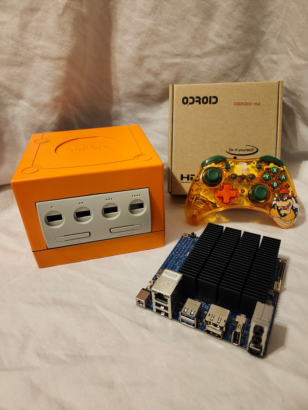 Ultimate "Cube" mini consoles