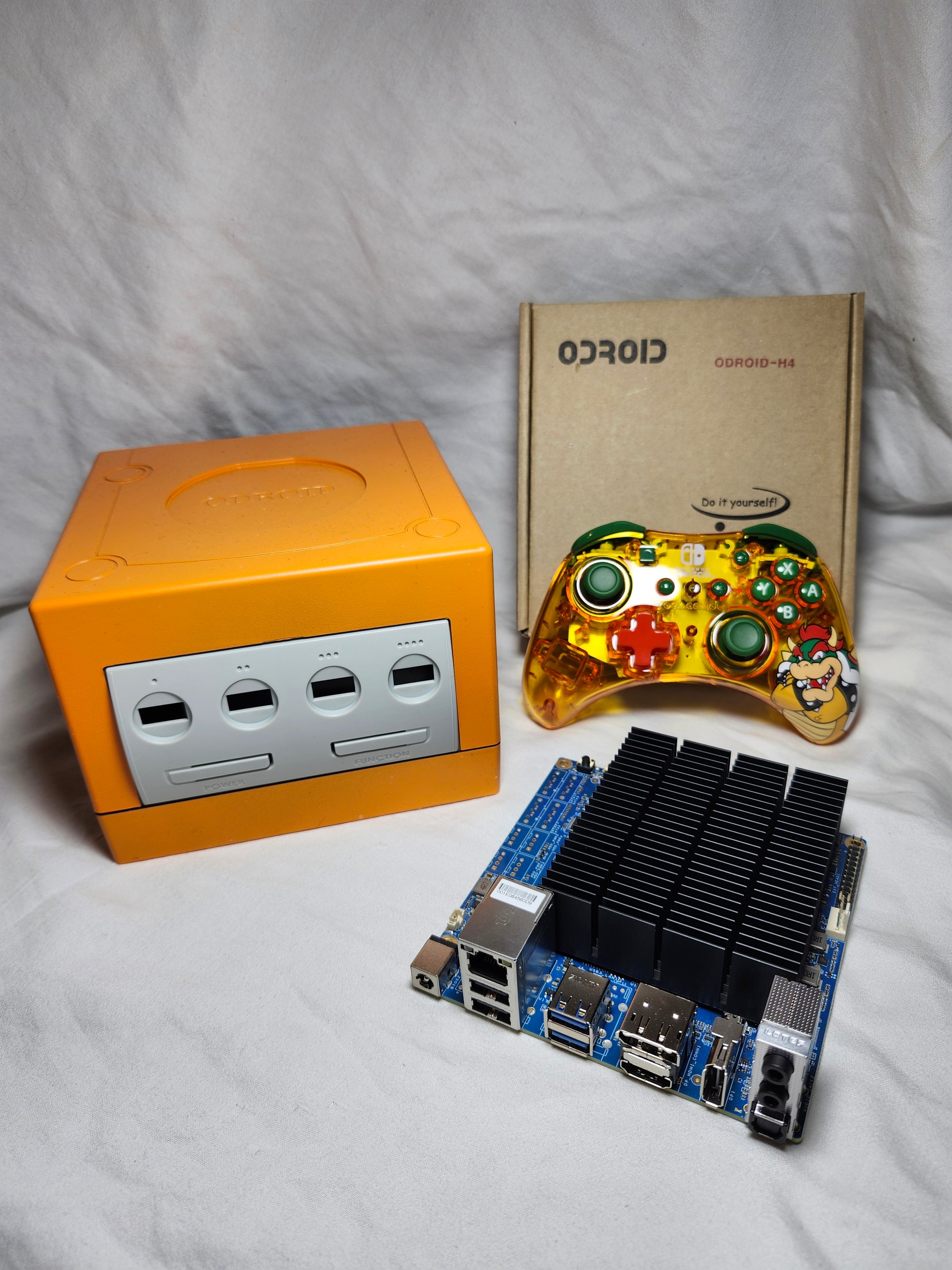 Ultimate "Cube" mini consoles