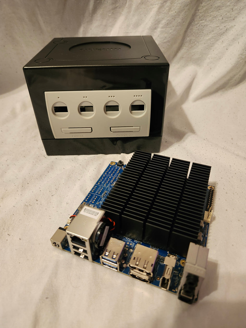 Ultimate "Cube" mini console (Black Edition)